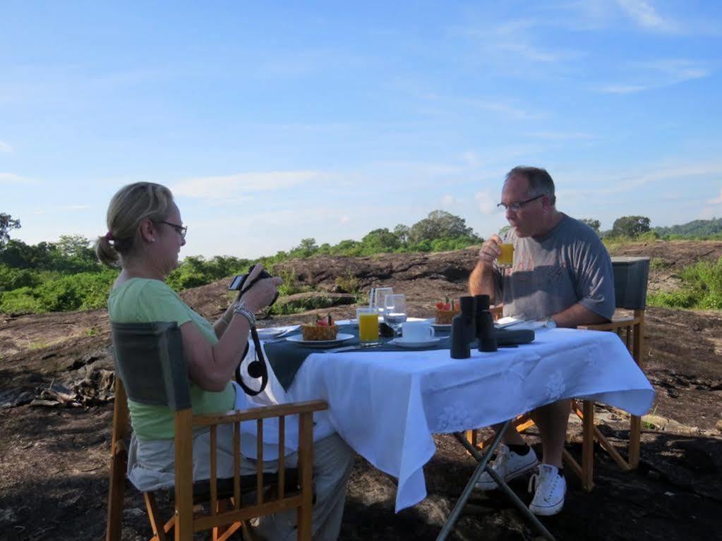 Mahoora Tented Safari Camp Udawalawe Exterior photo